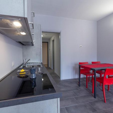 Papavero Apartment - Affitti Brevi Italia Lecco Ngoại thất bức ảnh